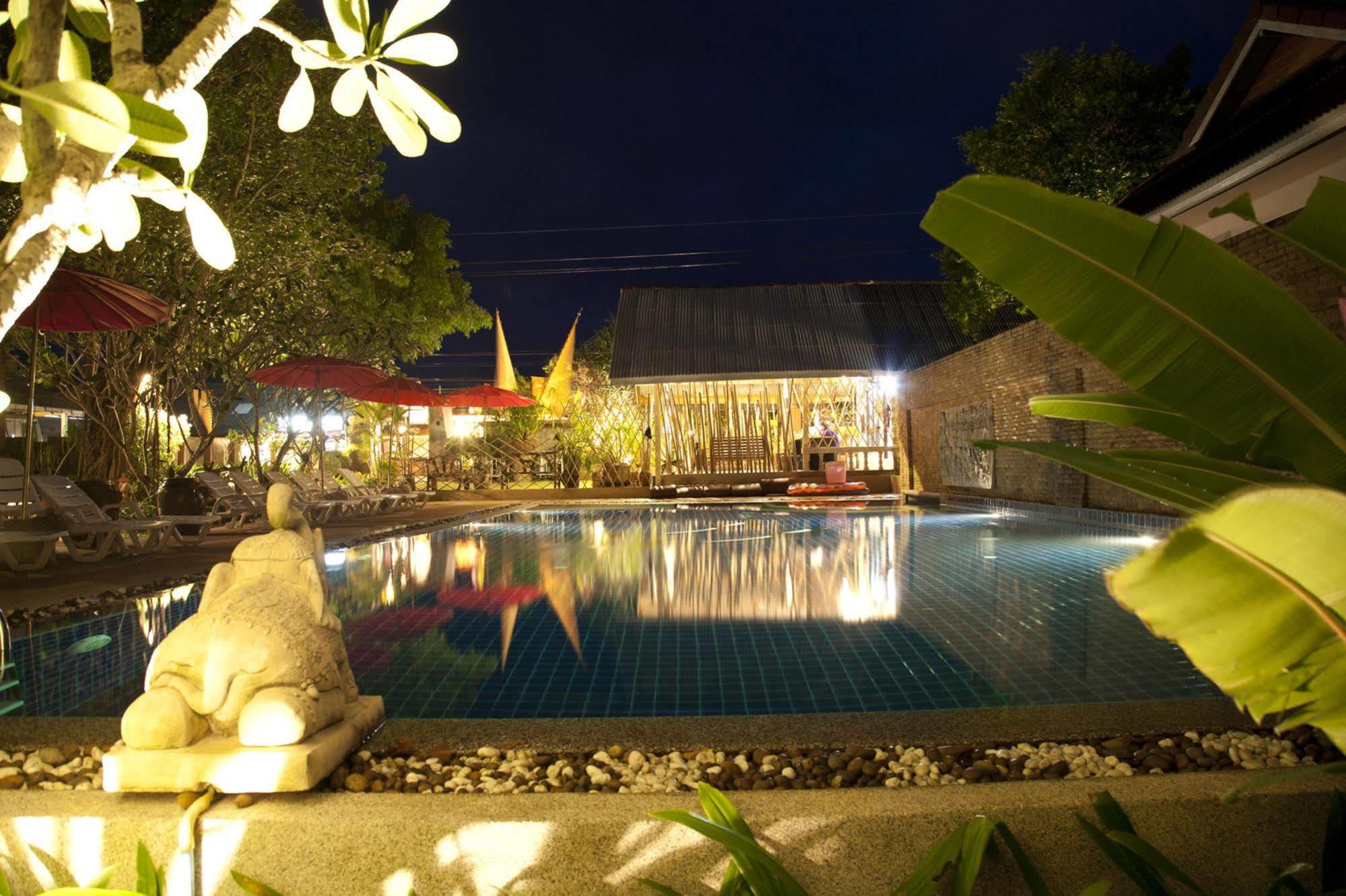 Clean Beach Resort Ko Lanta Exterior foto